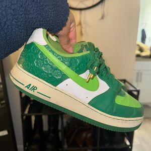 Nike Air Force 1 Low St. Patricks Day DD8458-300 Green White Clover SZ 11.5 Used